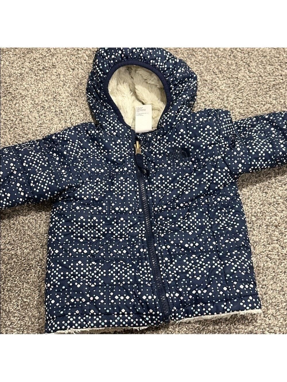 The North Face Navy and White Patterned Jacket - Picture 4 of 7